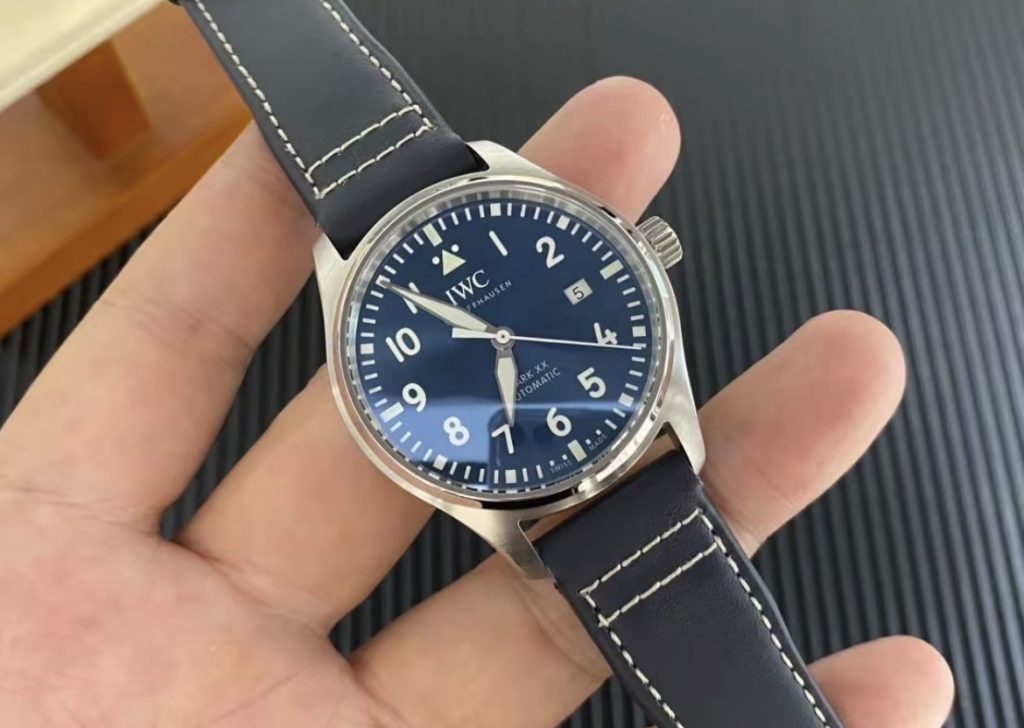 IWC 파일럿 마크 40mm【매장1,500만원대】